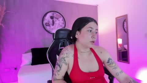 Charlottee online show from June 2026 01:52:01 AM
