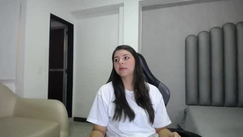 charlottee_starr online show from December 2025 08:57:01 PM