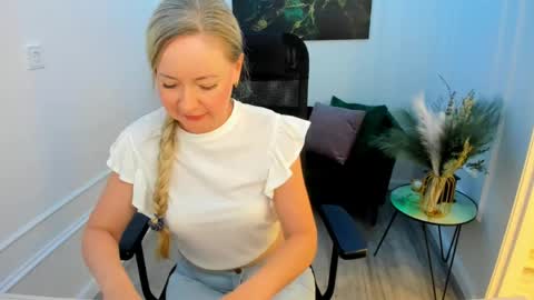 Charlotte online show from May 2026 06:14:01 PM