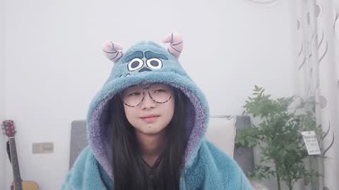 Snapshot of charlottelin chatting on January 2025 10:19:01 PM Charlotte online show from January 2025 10:19:01 PM