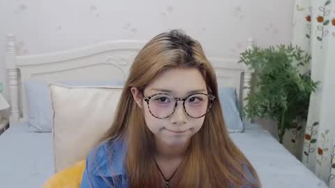 Snapshot of charlottelin chatting on September 2025 12:40:02 PM Charlotte online show from September 2025 12:40:02 PM