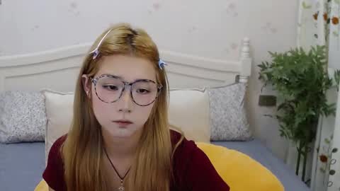 Snapshot of charlottelin chatting on October 2025 01:45:02 PM Charlotte online show from October 2025 01:45:02 PM