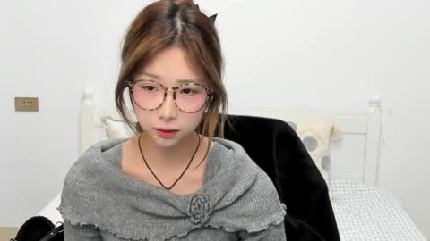 Snapshot of charlottelin chatting on January 2026 05:00:01 AM Charlotte online show from January 2026 05:00:01 AM