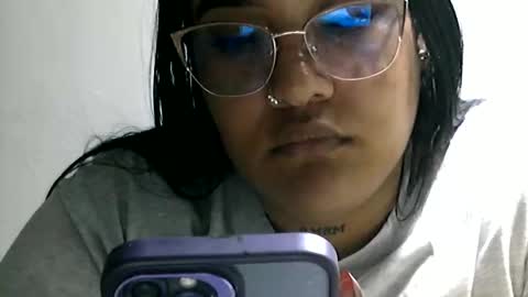 Snapshot of charlottequeen_21 chatting on April 2026 05:19:02 PM charlottequeen_21 online show from April 2026 05:19:02 PM