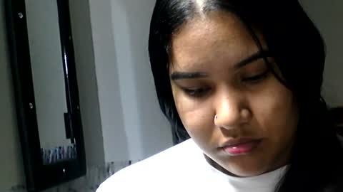 Snapshot of charlottequeen_21 chatting on June 2026 03:44:02 PM charlottequeen_21 online show from June 2026 03:44:02 PM