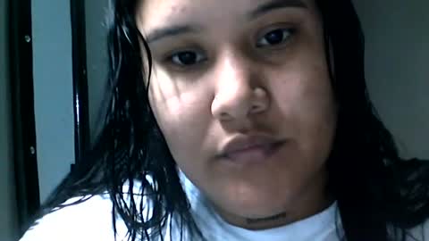 Snapshot of charlottequeen_21 chatting on June 2026 02:03:01 AM charlottequeen_21 online show from June 2026 02:03:01 AM