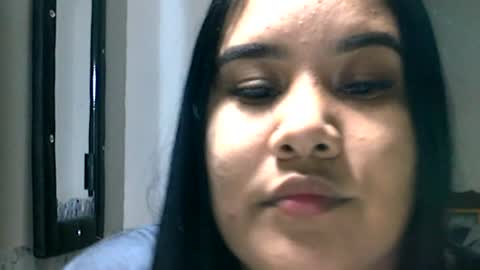 Snapshot of charlottequeen_21 chatting on June 2026 03:06:02 AM charlottequeen_21 online show from June 2026 03:06:02 AM