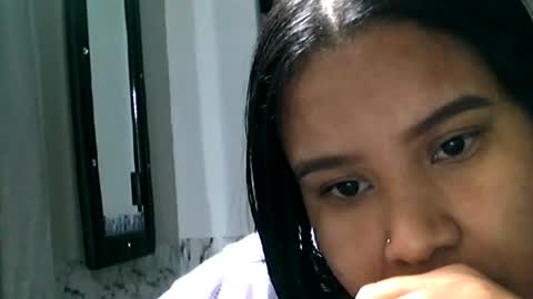 Snapshot of charlottequeen_21 chatting on July 2026 01:18:02 AM charlottequeen_21 online show from July 2026 01:18:02 AM