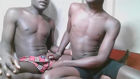 charmzboy online show from November 2025 01:09:02 PM