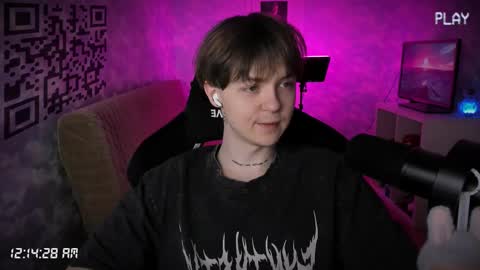 lynxy online show from November 2025 09:14:01 PM