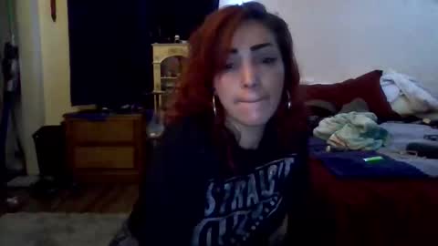 chas1989estelle online show from March 2026 03:35:02 AM