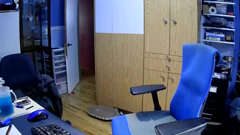 Snapshot of chatandfun666 chatting on December 2024 06:59:01 PM wanaBeYourToy online show from December 2024 06:59:01 PM