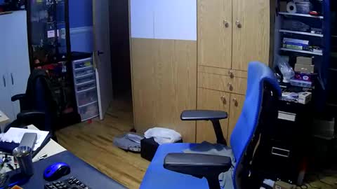 Snapshot of chatandfun666 chatting on October 2025 10:11:02 AM wanaBeYourToy online show from October 2025 10:11:02 AM