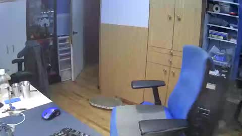 wanaBeYourToy online show from December 2025 06:34:02 PM