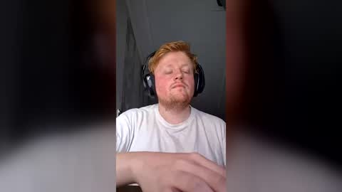 Snapshot of chattygingerboy chatting on July 2026 06:10:02 PM Gingerboy online show from July 2026 06:10:02 PM