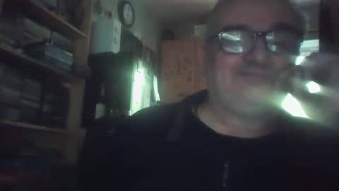 Snapshot of chatubatelee555 chatting on May 2026 05:45:02 PM lee online show from May 2026 05:45:02 PM
