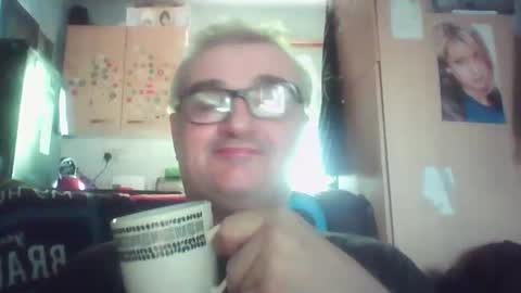 Snapshot of chatubatelee555 chatting on May 2026 01:07:02 PM lee online show from May 2026 01:07:02 PM