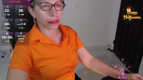 CHAYLA VICTORIA RUIZ  online show from November 2025 11:10:02 PM