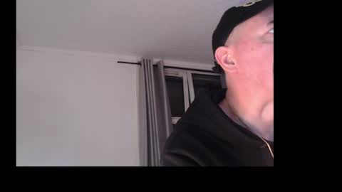 chazdiniro online show from November 2025 08:00:01 PM