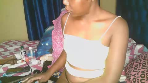 cheekssav8 online show from April 2026 09:31:01 PM