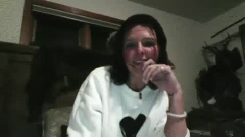 CheekyBee online show from February 2025 03:29:02 AM