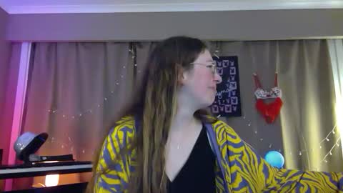 Snapshot of cheekynightowl chatting on April 2026 12:46:01 AM CheekyNightOwl online show from April 2026 12:46:01 AM