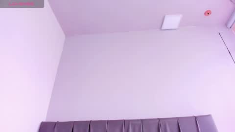 Snapshot of cheerlynn chatting on September 2025 05:35:01 PM Cherlyn online show from September 2025 05:35:01 PM