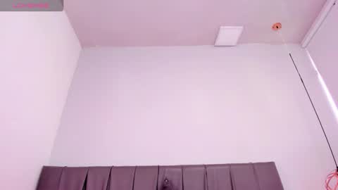 Snapshot of cheerlynn chatting on September 2025 04:51:01 PM Cherlyn online show from September 2025 04:51:01 PM