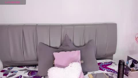 Snapshot of cheerlynn chatting on October 2025 06:41:01 PM Cherlyn online show from October 2025 06:41:01 PM