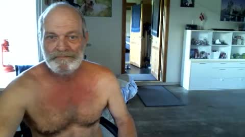 Snapshot of chefben666 chatting on October 2025 06:55:01 AM chefben666 online show from October 2025 06:55:01 AM