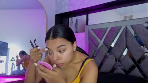 Snapshot of chel_seth chatting on June 2026 04:02:01 AM online show from June 2026 04:02:01 AM