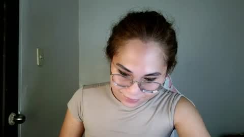 Snapshot of chelly4u69 chatting on June 2026 01:17:01 AM chelly4u69 online show from June 2026 01:17:01 AM