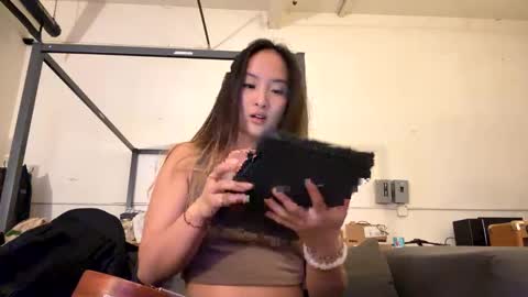 chellybear101 online show from December 2024 02:25:02 AM