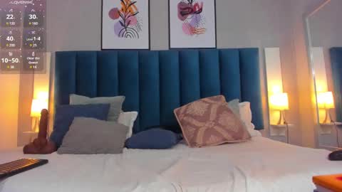   online show from December 2024 08:15:01 PM