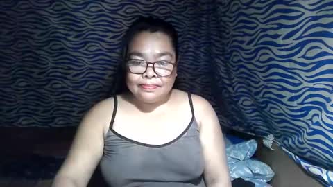 Snapshot of chenita_kits chatting on November 2025 05:01:02 PM chenita_kits online show from November 2025 05:01:02 PM
