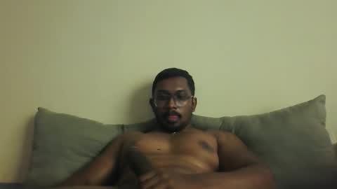 Snapshot of chennaibull1011 chatting on April 2026 05:27:02 AM chennaibull1011 online show from April 2026 05:27:02 AM