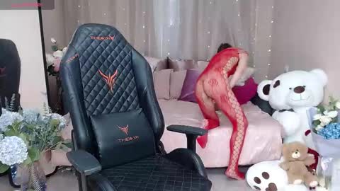 Adriana online show from October 2025 07:20:02 AM