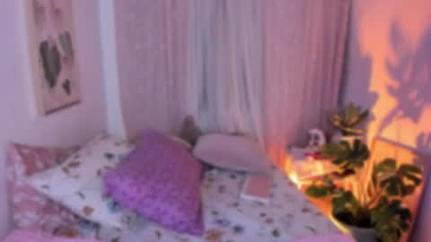 Snapshot of cherries_and_wine_ chatting on May 2026 11:54:01 PM cherries_and_wine_ online show from May 2026 11:54:01 PM