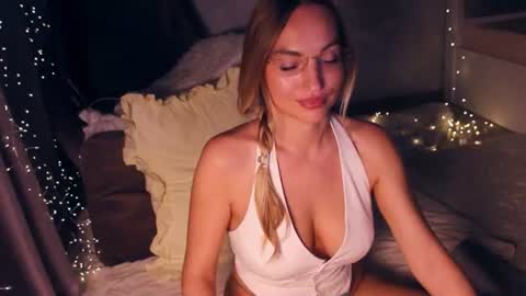 Snapshot of cherry_bomb19 chatting on June 2026 02:24:02 AM CherryBomb online show from June 2026 02:24:02 AM