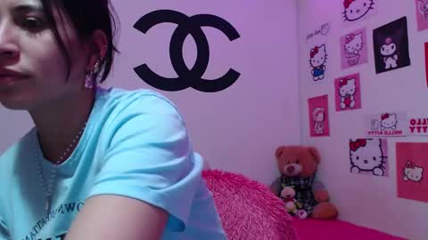 Nezumy Rey  online show from February 2025 10:55:01 PM