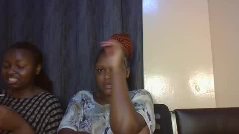 Snapshot of cherry_muffinn chatting on November 2025 07:03:01 PM Goddess online show from November 2025 07:03:01 PM