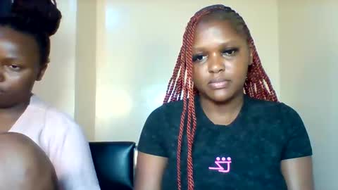 Snapshot of cherry_muffinn chatting on December 2025 06:47:02 PM Goddess online show from December 2025 06:47:02 PM