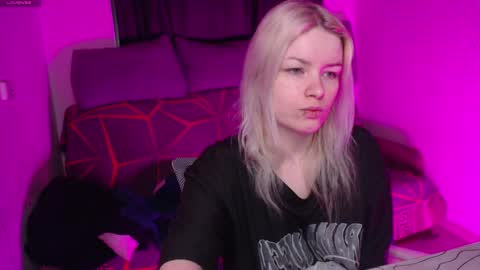 Snapshot of cherry_night666 chatting on April 2026 10:34:02 PM Morty online show from April 2026 10:34:02 PM