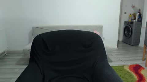 Sherry online show from October 2025 10:40:02 PM