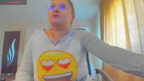 Snapshot of cherry_pie_69 chatting on March 2025 07:30:02 AM mayra online show from March 2025 07:30:02 AM