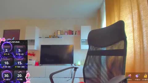 Snapshot of cherry_pie_69 chatting on October 2025 08:46:02 AM mayra online show from October 2025 08:46:02 AM