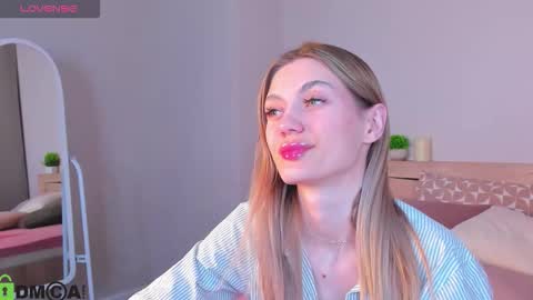 Snapshot of cherry_pr1ce chatting on January 2026 12:58:01 AM cherry_pr1ce online show from January 2026 12:58:01 AM