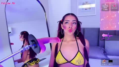 Snapshot of cherry_skinny_ chatting on September 2025 04:14:02 AM ANNY online show from September 2025 04:14:02 AM