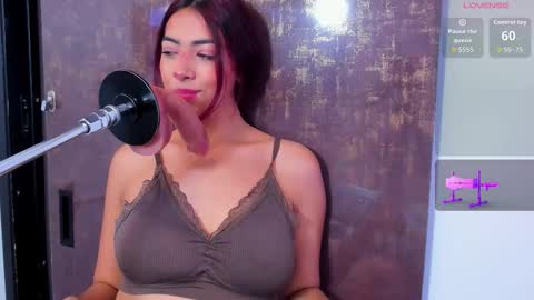 Snapshot of cherry_skinny_ chatting on December 2025 04:20:02 AM ANNY online show from December 2025 04:20:02 AM