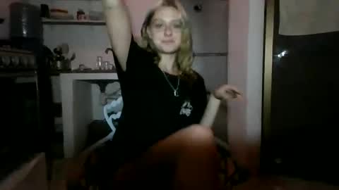 Snapshot of cherryblushxo chatting on December 2025 06:09:01 AM cherryblushxo online show from December 2025 06:09:01 AM